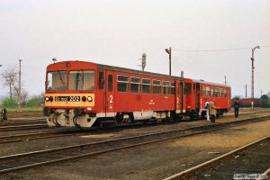 MÁV Bz mot 202+Bzx 50 55 24-28 634-6 som Tog 9557. Tapolca 14.04.1991.