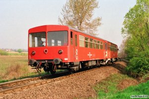 MÁV Bz mot 202+Bzx 50 55 24-28 634-6 som Tog 9742. Nemesgulács-Kisapáti 15.04.1991.