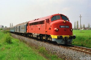 MÁV M61 015 med Tog 9715. Örvényes 15.04.1991.