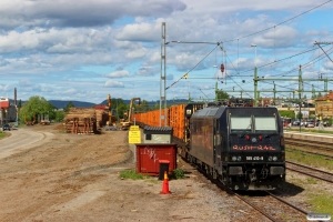 RUSH 185 410-9 - Lok til GT 43025. Ljusdal 12.06.2015.