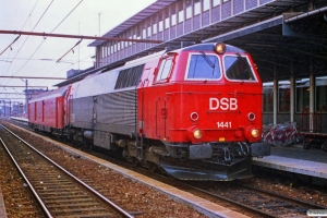DSB MZ 1441+Pbm som G 9482 Kb-Kh. Roskilde 02.05.1989.