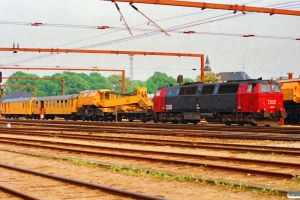 DSB MZ 1420+hjælpetog. Odense 09.05.1990.