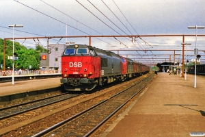 DSB MZ 1460+MX 1013 med G 9559 Kk-Rfø. Roskilde 03.07.1990.