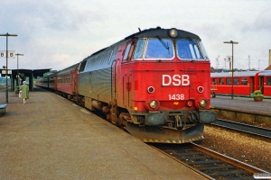 DSB MZ 1438 med M 9547 Nf-Rf. Nykøbing F. 02.10.1990.