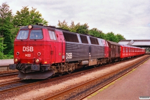 DSB MZ 1422+Gs+S-tog+Gs som G 6860 Rd-Htå. Fredericia 07.09.1991.