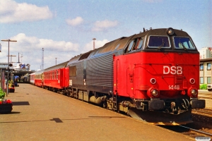 DSB MZ 1448 med EC 182 Rf-Kh. Rødby Færge 22.06.1992.