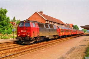 DSB MZ 1416+Bn-x+Bf+BDan+Bf-x+B som Re 3140 Ab-Ngf. Langå 30.06.1992.