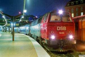 DSB MZ 1446+Bcm-o+Bcm+2 WLABr+2 Bcm+2 WLABr+Bcm som P 591 Kh-Fh. København H 02.05.1993.