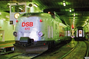 DSB MA 470 og BS 488 med L 167 Kh-Fh/Str på Færge 163. Korsør 24.06.1988.