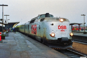 DSB MA 464+MA 462 som L 124 Str-Kh. Odense 06.01.1990.