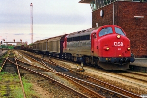 DSB MY 1111 med G 7251 Svg-Od. Odense 28.04.1989.