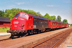 DSB MY 1154+Bn-v+Bn+ABns som Re 2445 Ro-Næ. Herfølge 05.07.1991.