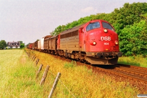 DSB MY 1104 med G 7966 Hj-Ab. Vrå 29.06.1992.