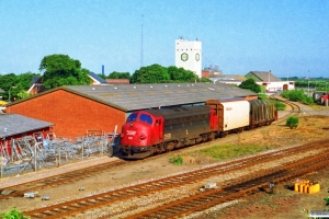 DSB MY 1150 rangerer med G 7726 Ho-Sj. Ringkøbing 28.06.1993.