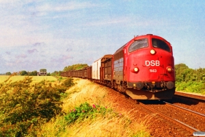 DSB MY 1143 med G 7966 Hj-Ab. Vrå 02.07.1993.