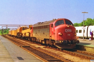 DSB MY 1119+hjælpetog som M 6108 Pa-Fa. Fredericia 16.07.1993.