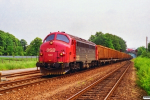 DSB MY 1142 med G 9523 Hk-Kb. Svebølle 06.07.1995.