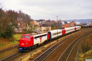 DSB 90 86 00-21 105-0+ER 36 som M 8226 Rd-Fa. Vejle 21.11.1997.