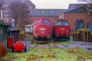 DSB MY 1153 og MZ 1413 hensat. København 02.12.2000.