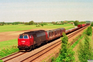 DSB MZ 1446 med GD 43765 Kk-Rfø. Km 111,2 Kh (Lundby-Vordingborg) 13.05.1994.