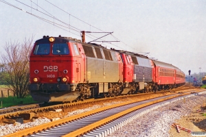 DSB MZ 1408+MZ 1428 med IP 273 Fa-Flb. Rødekro 01.05.1995.