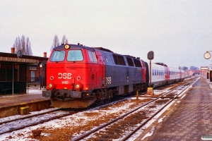 DSB MZ 1410+ER 11 som M 8156 Fa-Hgl. Nyborg 03.02.1996.