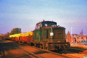 DSB MH 304 med G 7222 Fa-Md. Middelfart 19.10.1987.