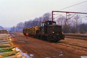DSB MH 394 med G 8928 Ap-Od. Årup 22.03.1996.
