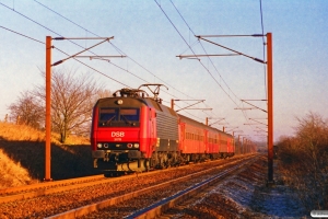 DSB EA 3019+B 543+B 332+Ba 012+ADns-e 542 som RV 2729 Od-Fa. Km 33,8 Ng (Odense-Holmstrup) 26.01.1997.