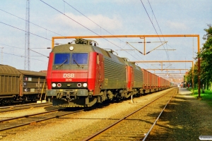 DSB EA 3019+EA 3004 med GD 42202 Gb-Pa. Padborg 27.09.1997.