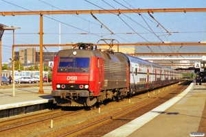 DSB EA 3007+8 SBB vogne som M 8357 Kh-Fa. Odense 05.09.1999.