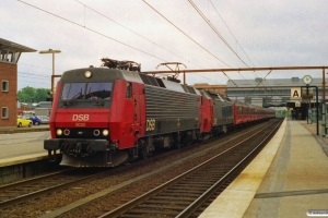 DSB EA 3020+ME 1513 med SK 6529 Kh-Fa. Odense 05.06.2000.