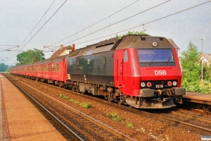 DSB ME 1519 med Re 3048 Rg-Hg. Viby Sjælland 02.07.1991.