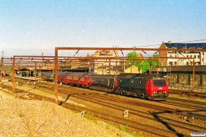 DSB ME 1510+WLABr+Bn-o+WRm+Bcm+2 WLABr+2 Bcm+2 WLABr+2 Bcm som IR 590 Fh-Kh. Roskilde 31.05.1997.