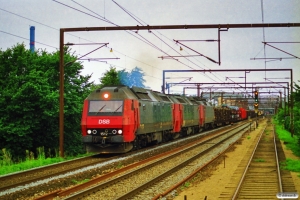 DSB ME 1512+ME 1527+EA 3022 med GD 842752 Pa-Gb. Odense 03.08.1997.