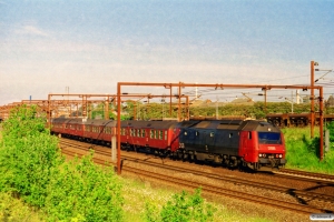 DSB ME 1531 med IR 1652 Ar-Kh. Odense 02.06.2002.