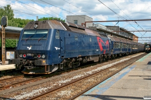 DSB ME 1535 med RØ 8444 Vo-Kh. Roskilde 04.07.2008.