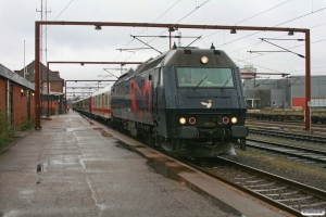 DSB ME 1534+Dm 005+Bc-t 315+316+314+312+311+310+317 som IP 13274 Pa-Kh. Padborg 08.03.2009.