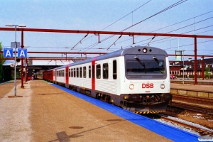 DSB MR/D 67+MR/D 60 som RV 3152 Ar-Ngf. Fredericia 13.05.1996.