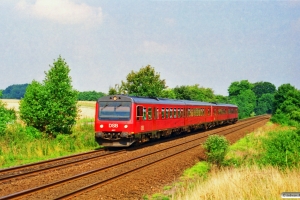 DSB MR/D 77+MR/D 39 som RV 3136 Ar-Ngf. Km 9,2 Fa (Fredericia-Børkop) 18.08.1996.