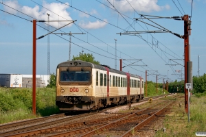 DSB MR/D 52 som RV 2321 Fa-Pa. Padborg 23.05.2008.