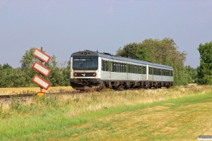 DSB MR/D 89+MR/D 28 som RØ 2424 Kj-Ro. Km 44,2 Kh (Havdrup-Lille Skensved) 06.08.2013.