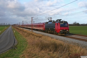 RDK EA 3021+15 personvogne som M 13261 Fa-Pa. Km 77,6 Fa (Vojens-Rødekro) 02.03.2008.