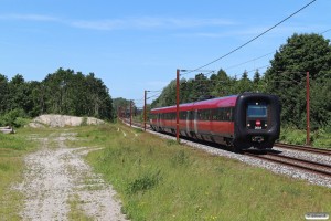 DSB ER 18 som IC 128 Fa-Hgl. Hjulby 21.06.2022.