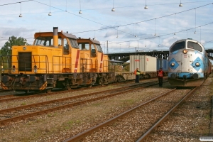 RSC MK 614+MK 617 og DSB MY 1126+BD 029+B 520+HFHJ Bn 75 som PM 8221 Pa-Hj. Århus 04.10.2008.