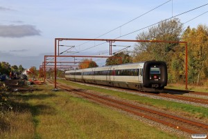 DSB MF 88+MF 33 som IC 70132 Ar-Cph. Kauslunde 23.10.2021.