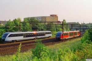 DSB MQ 11 og MQ 53 som RV 2860 Od-Svg. Odense 30.07.2002.