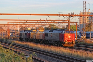 RSC MZ 1457+MK 615+MK 609+MZ 1459 som GM 6151 Htå-Fa. Odense 02.10.2015.