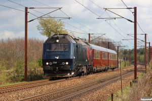 DSB ME 1516+S 001+WRm 603 som EP 6475 Kh-Ar. Km 155,4 Kh (Marslev-Odense) 11.04.2014.