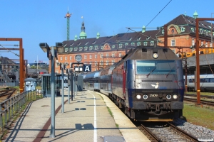 DSB ME 1509 med RØ 1237 Kh-Nf. København H 19.04.2014.